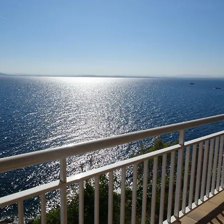 Belvedere Apartment *
